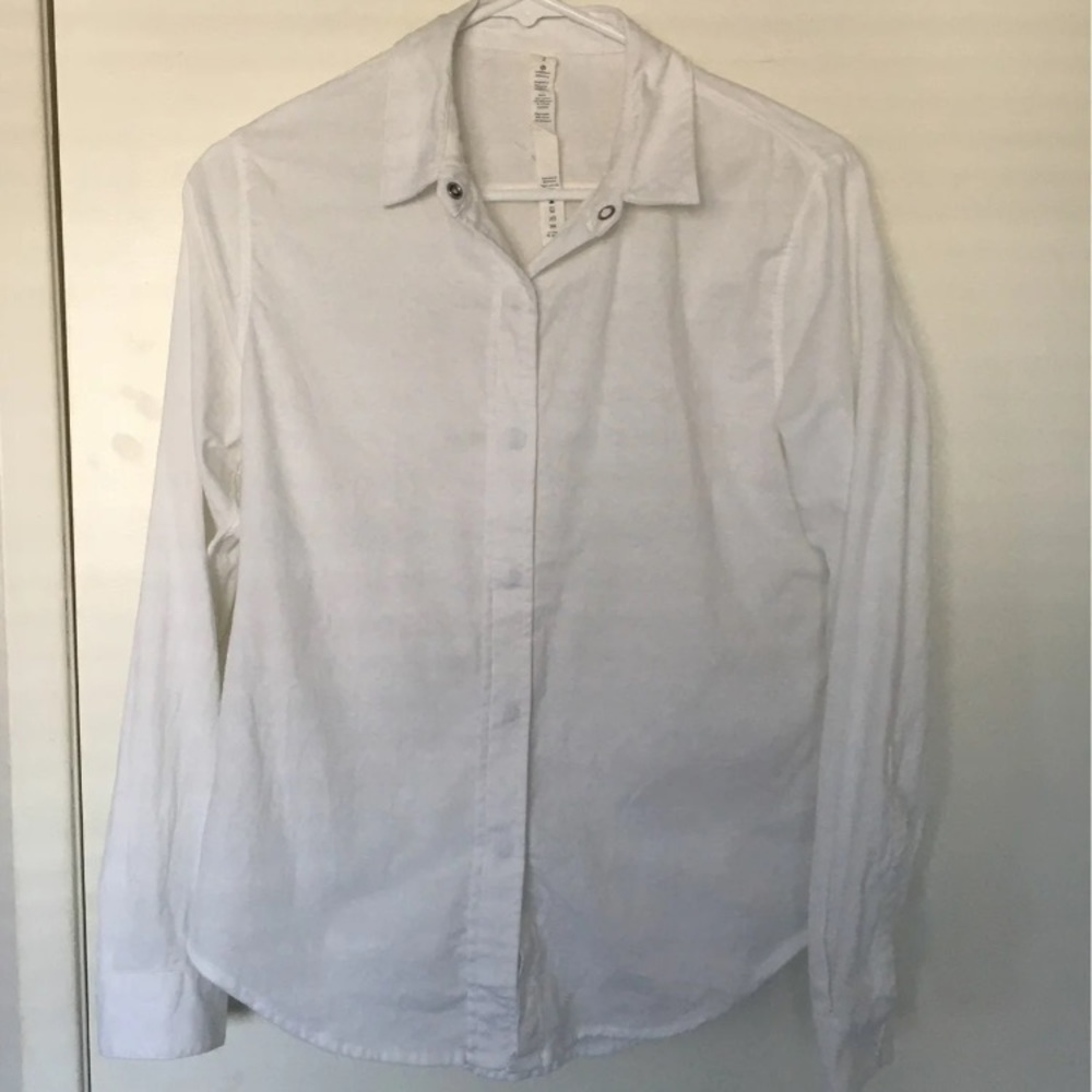 Lululemon White top